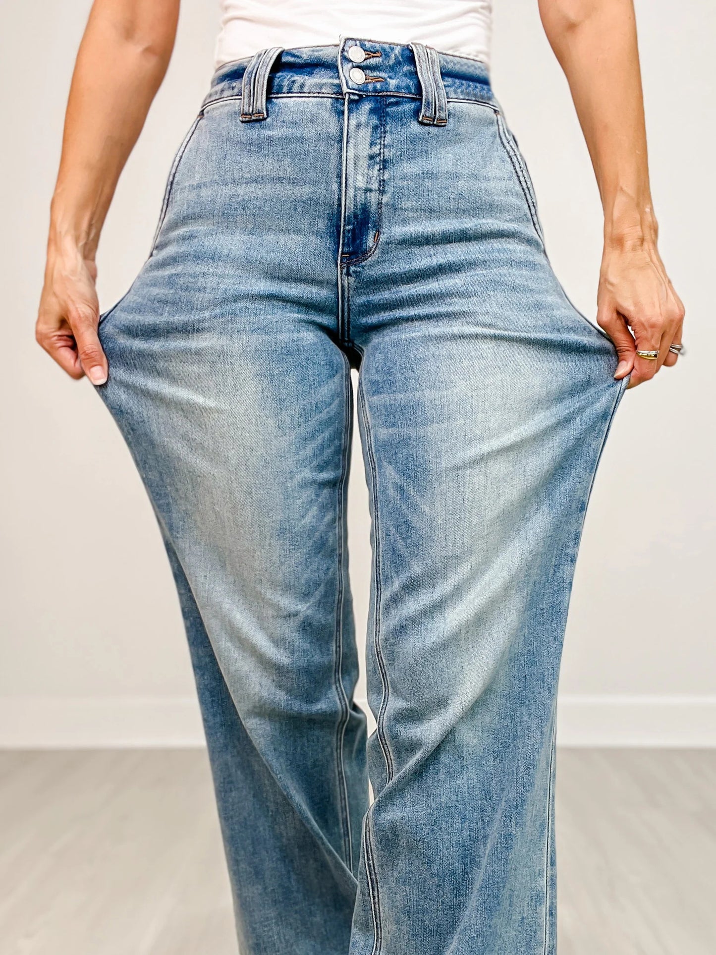 💝💝Judy High Rise Double Button Wide Leg Jeans (Buy 2 Free Shipping)