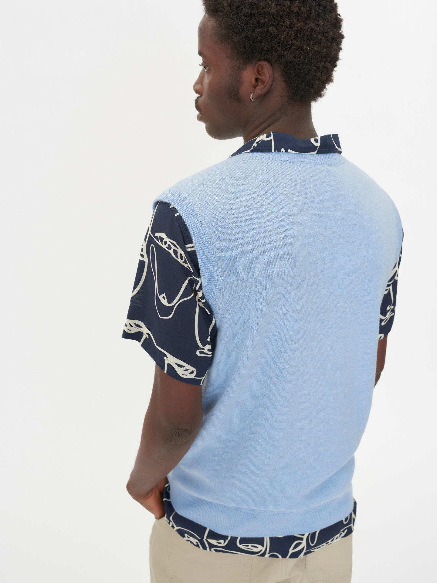 Men's Classic Sleeveless Sweater Vest Casual Pullover Cotton Top Wearing Tops for Outside School Dates