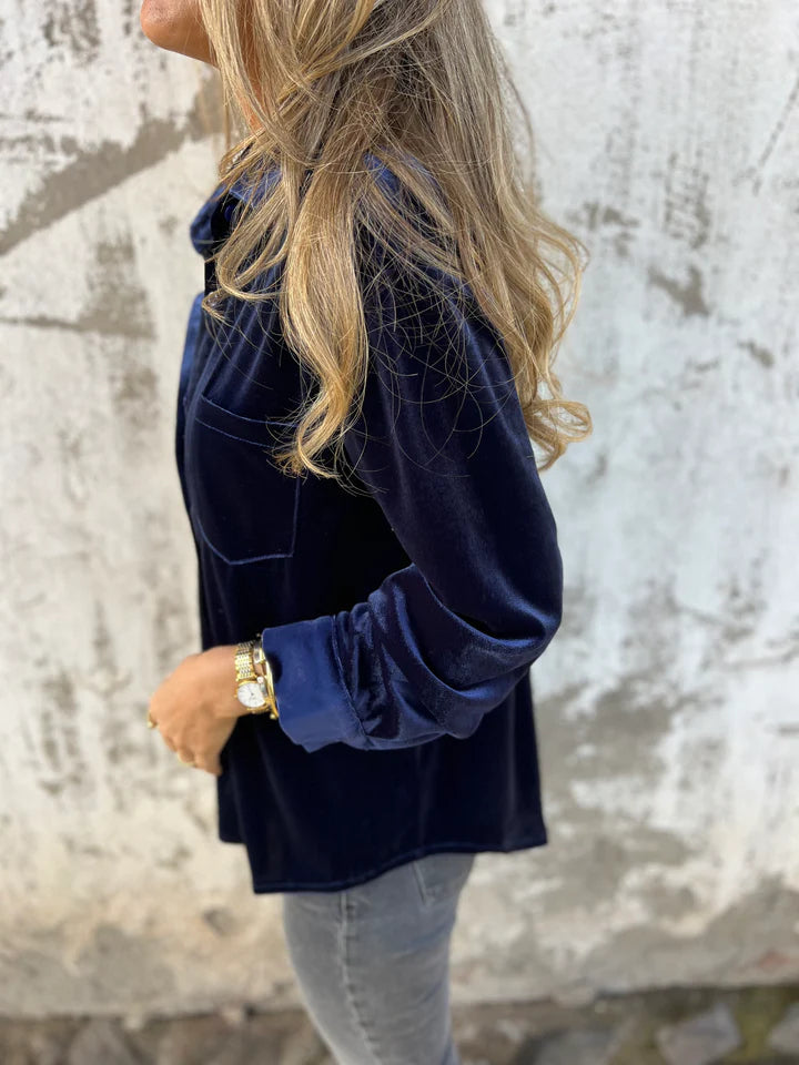 💝💝CLEARANCE SALE🔥Velvet Vixen Blouse