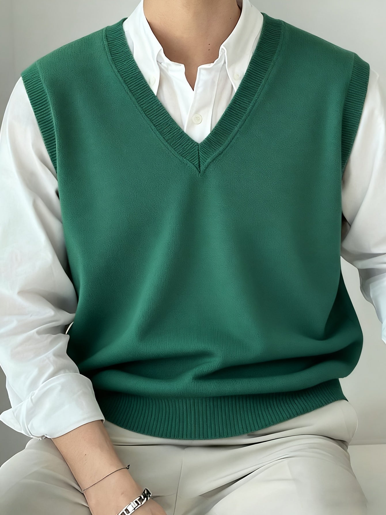 Men's Classic Sleeveless Sweater Vest Casual Pullover Cotton Top Wearing Tops for Outside School Dates